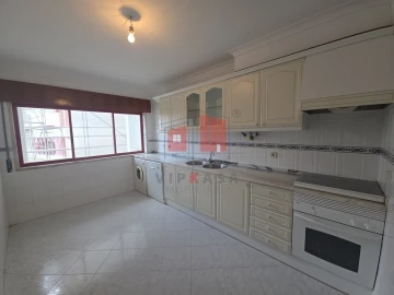 Apartamento T2 para Venda em Algueirão-Mem Martins