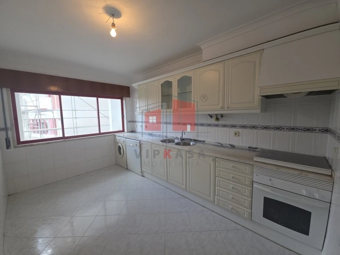 Apartamento T2 para Venda em Algueirão-Mem Martins Foto 3