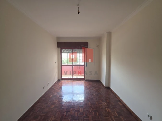 Apartamento T2 para Venda em Algueirão-Mem Martins Foto 10