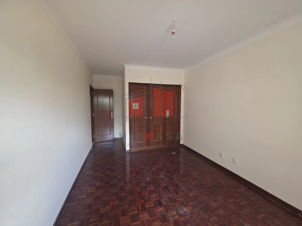 Apartamento T2 para Venda em Algueirão-Mem Martins Foto 13