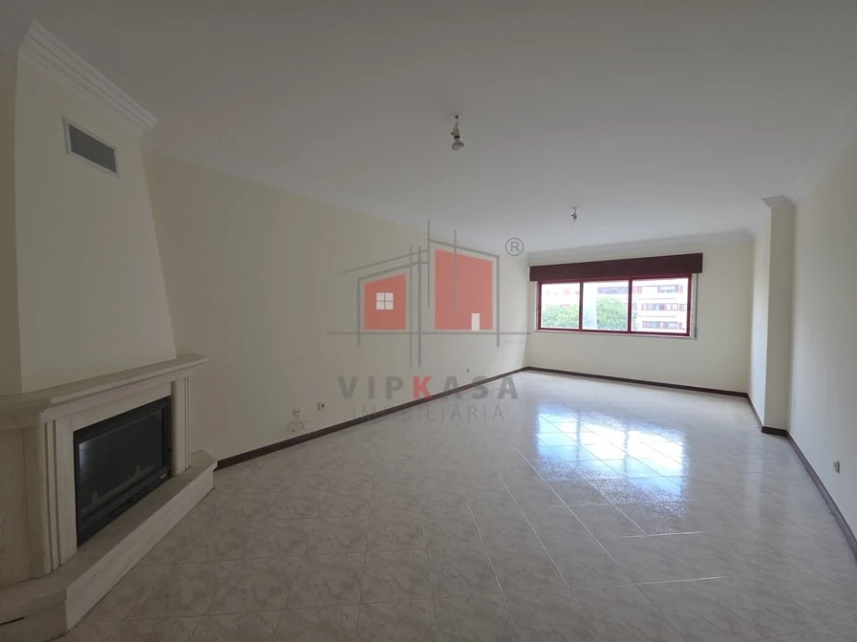 Apartamento T2 para Venda em Algueirão-Mem Martins Foto 5