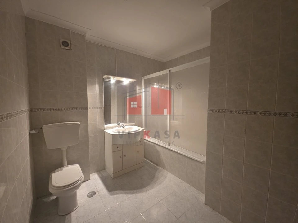 Apartamento T2 para Venda em Algueirão-Mem Martins Foto 8