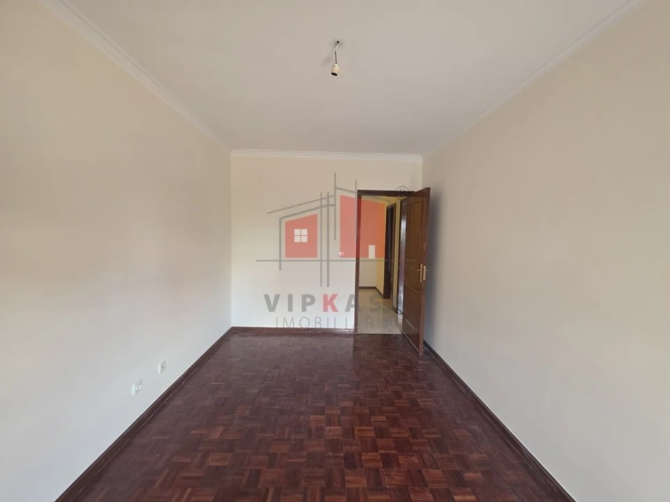 Apartamento T2 para Venda em Algueirão-Mem Martins Foto 11