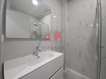 Apartamento T1 para Venda em Venteira