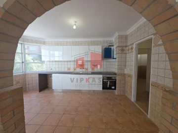 Apartamento T3 para Venda em Algueirão-Mem Martins