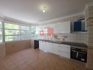 Apartamento T3 para Venda em Algueirão-Mem Martins