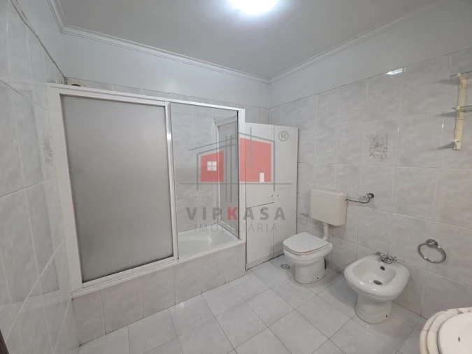 Apartamento T2 para Venda em Algueirão-Mem Martins Foto 12