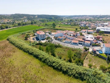Terreno para Venda em Marrazes e Barosa