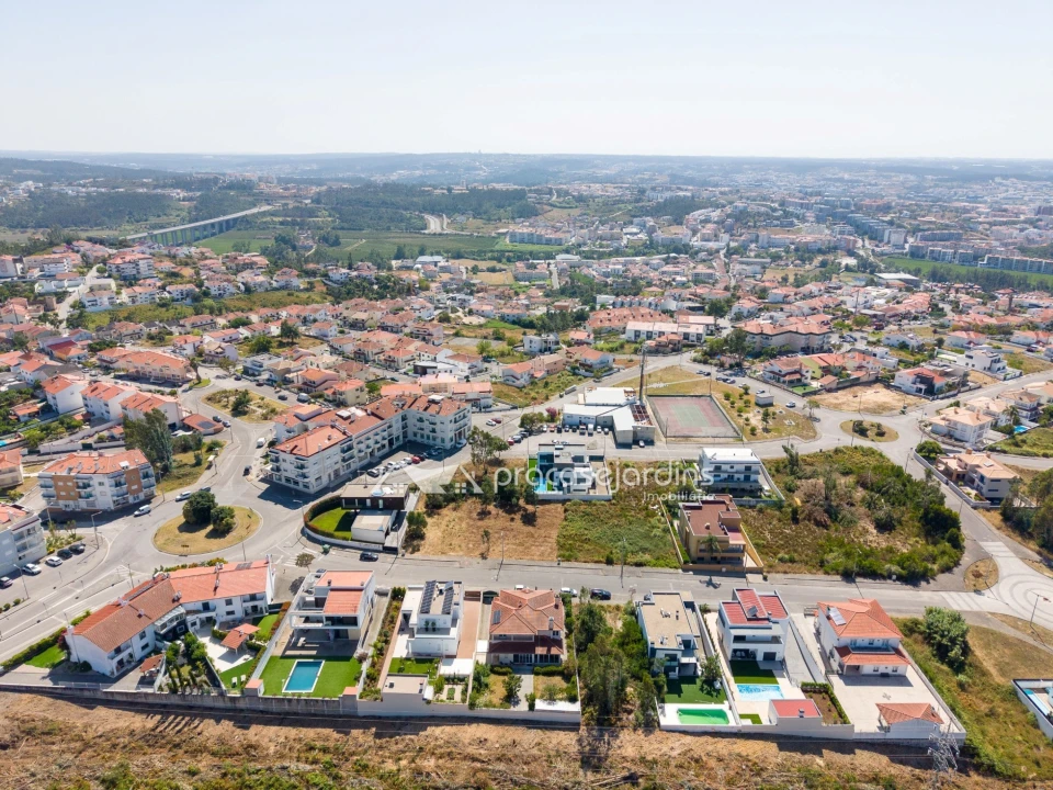 Terreno para Venda em Leiria, Pousos, Barreira e Cortes Foto 2
