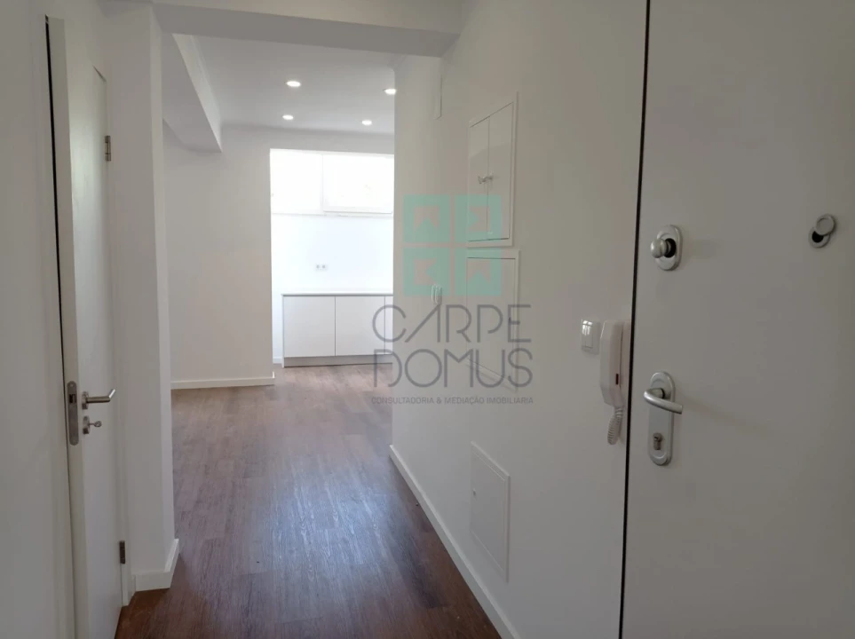 Apartamento T2 para Venda em Venteira Foto 7
