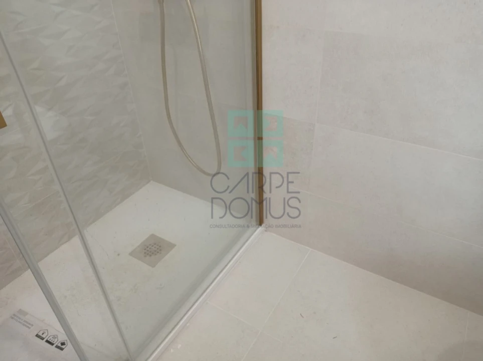 Apartamento T2 para Venda em Venteira Foto 17