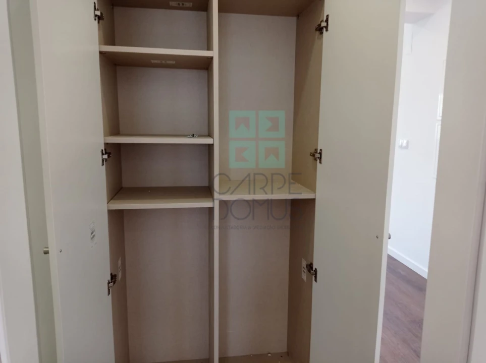 Apartamento T2 para Venda em Venteira Foto 10