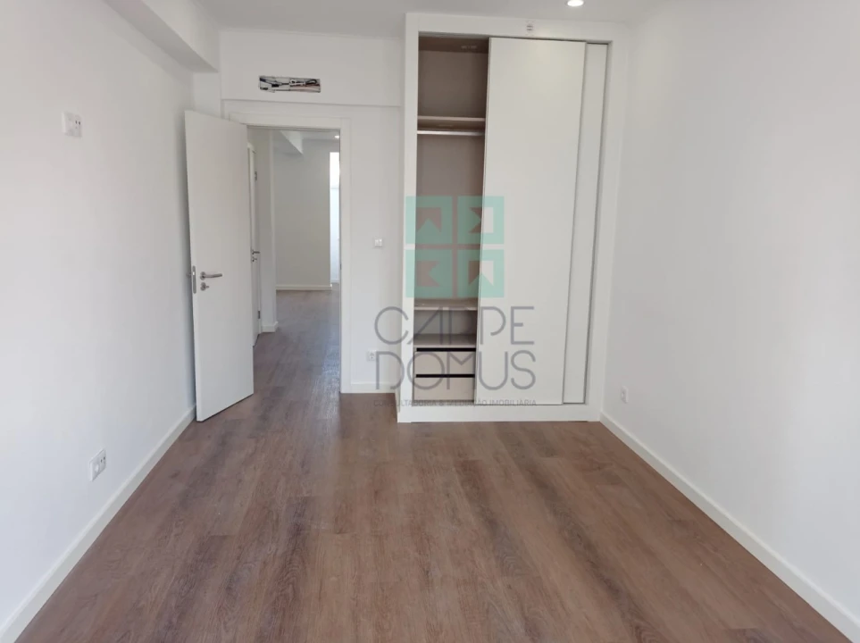 Apartamento T2 para Venda em Venteira Foto 20