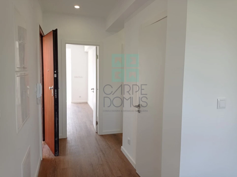Apartamento T2 para Venda em Venteira Foto 8