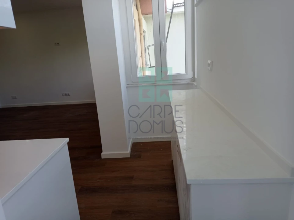 Apartamento T2 para Venda em Venteira Foto 5