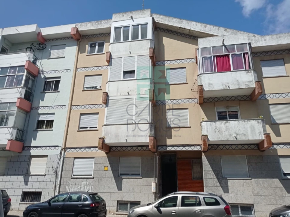 Apartamento T2 para Venda em Venteira Foto 24
