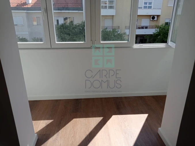 Apartamento T2 para Venda em Venteira Foto 22