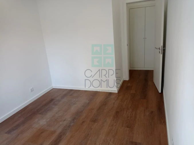 Apartamento T2 para Venda em Venteira Foto 12