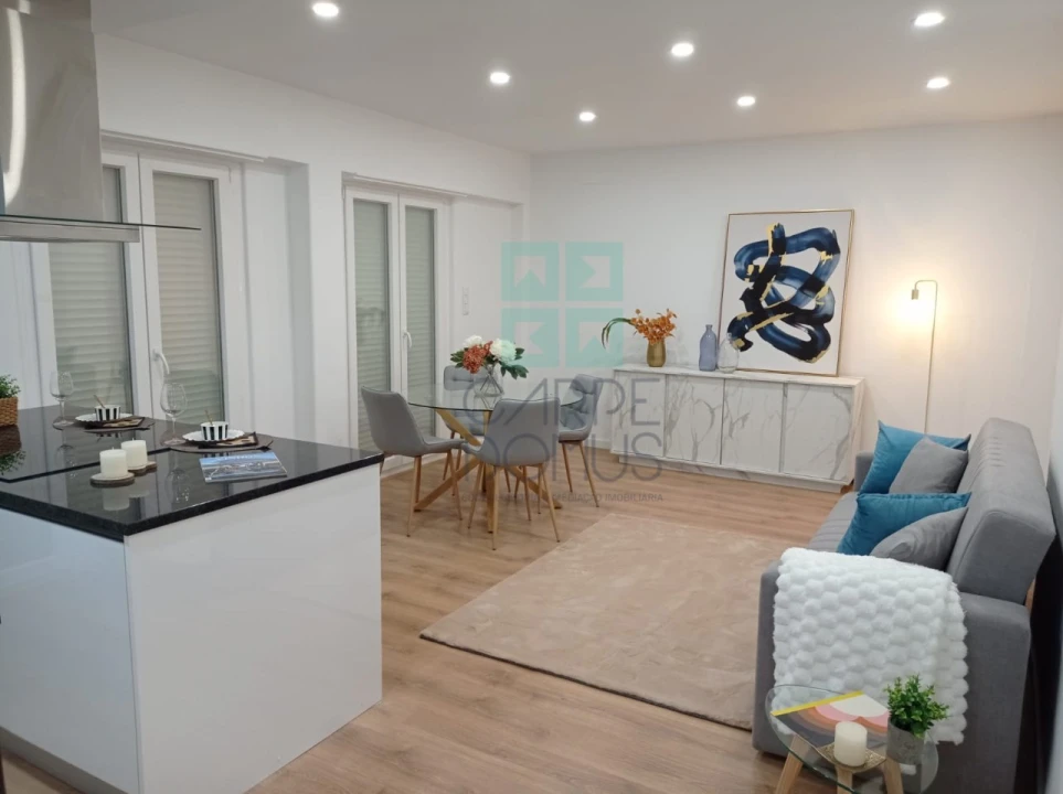 Apartamento T3 para Venda em Benfica Foto 2