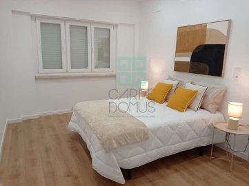 Apartamento T3 para Venda em Benfica