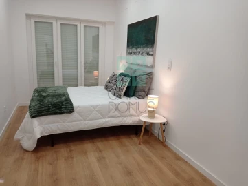 Apartamento T3 para Venda em Benfica
