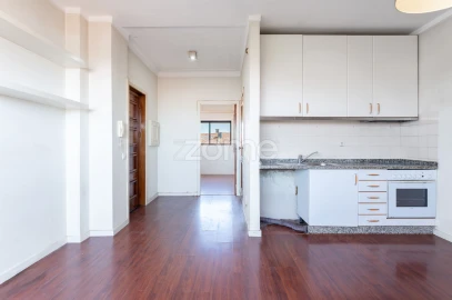 Apartamento T2 para Venda em Ramalde