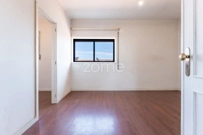 Apartamento T2 para Venda em Ramalde