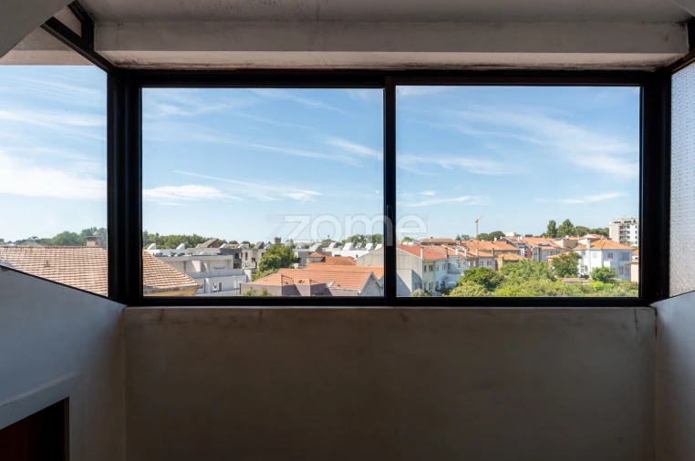 Apartamento T2 para Venda em Ramalde Foto 17