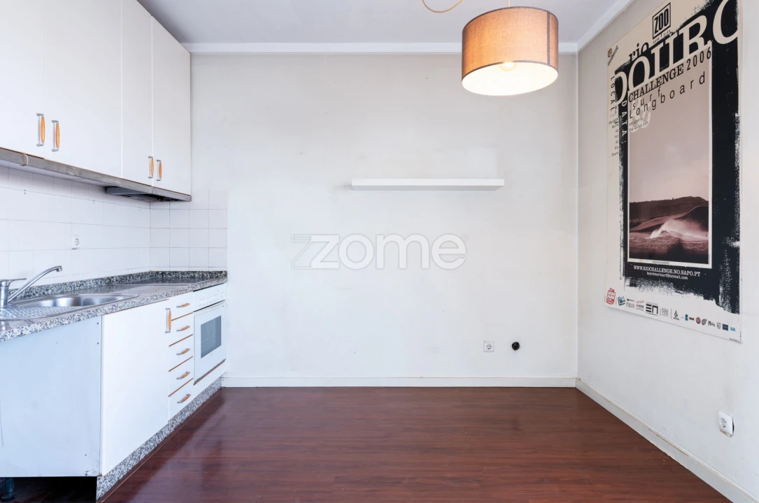 Apartamento T2 para Venda em Ramalde Foto 7