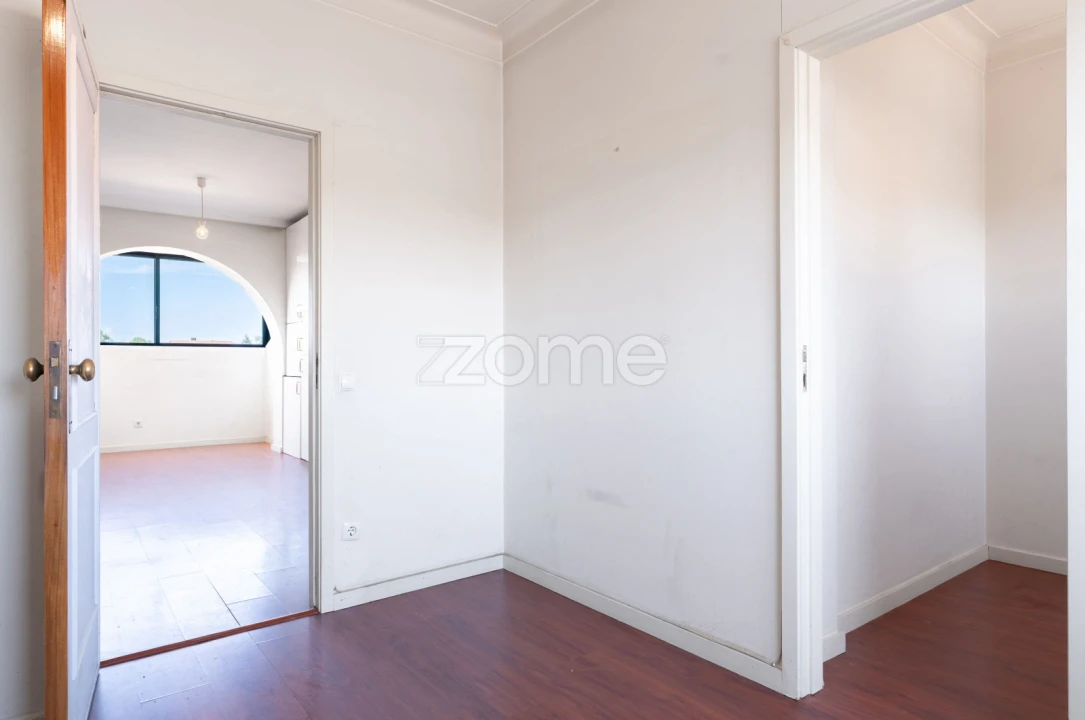 Apartamento T2 para Venda em Ramalde Foto 14