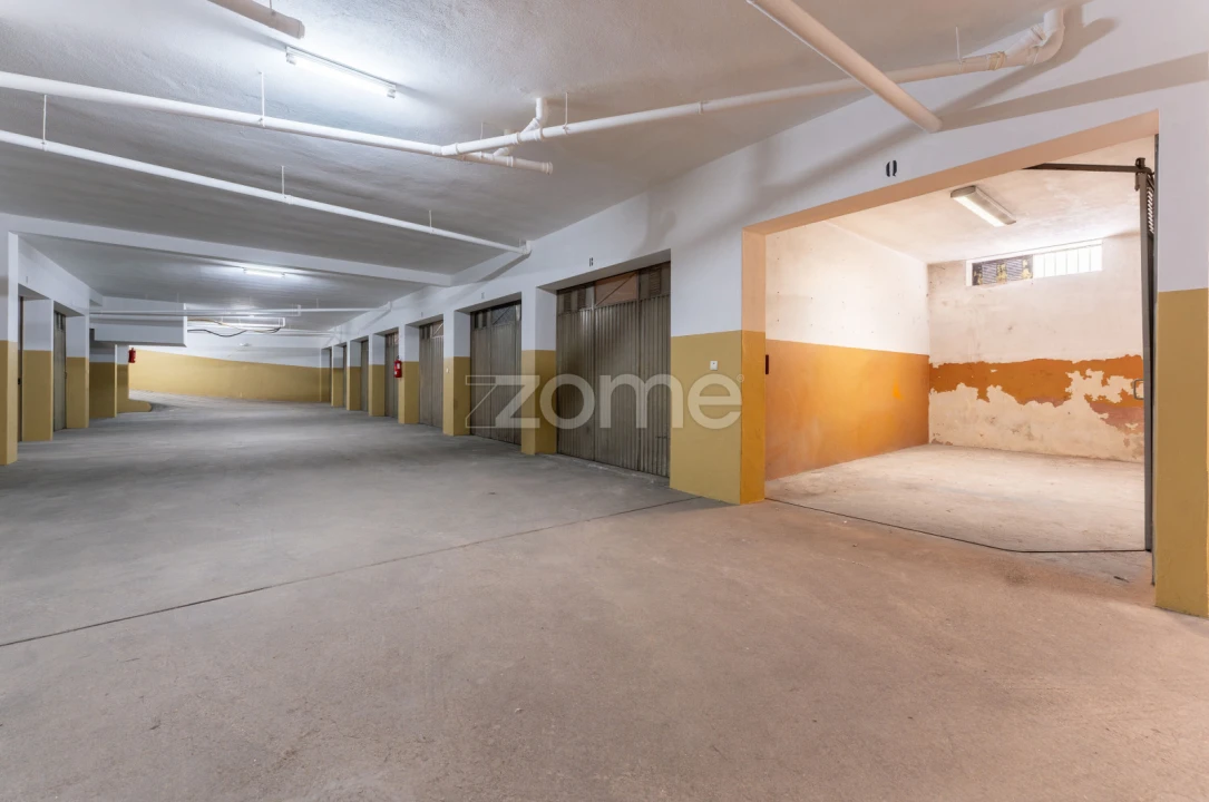 Apartamento T2 para Venda em Ramalde Foto 39