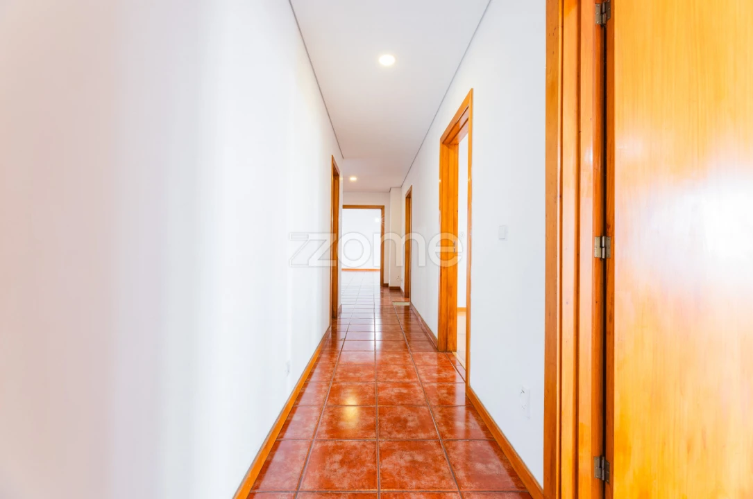 Apartamento T3 para Venda em São Vitor (Braga) Foto 32