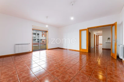 Apartamento T3 para Venda em São Vitor (Braga)