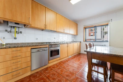 Apartamento T3 para Venda em São Vitor (Braga)
