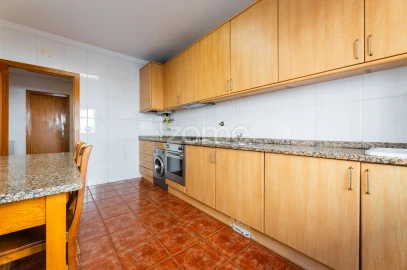 Apartamento T3 para Venda em São Vitor (Braga)