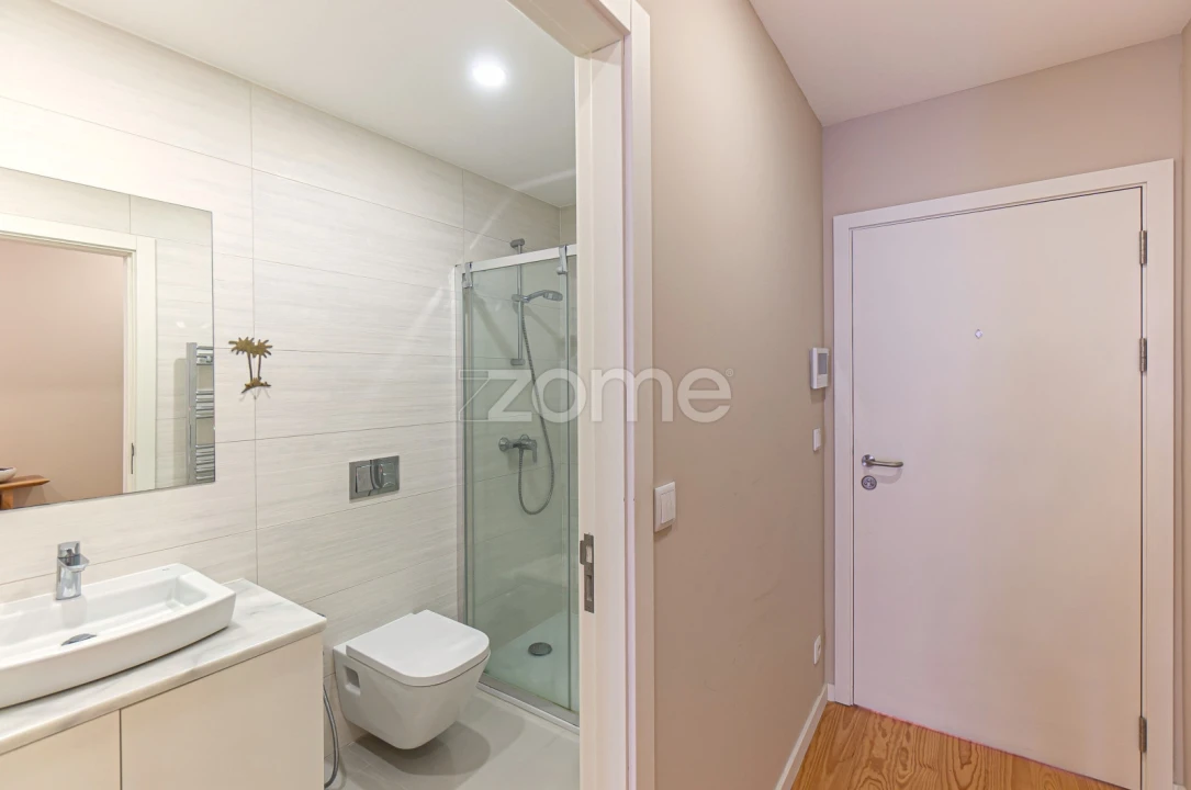 Apartamento T1 para Venda em Cedofeita, Santo Ildefonso, Sé, Miragaia, São Nicolau e Vitória Foto 3