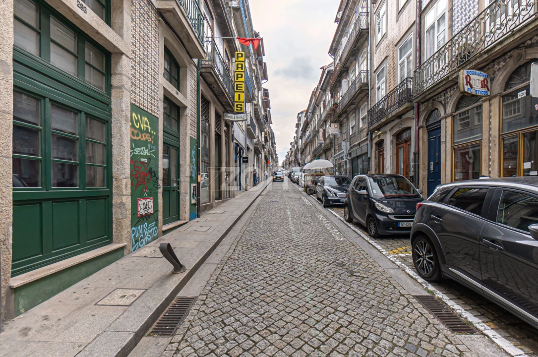 Apartamento T1 para Venda em Cedofeita, Santo Ildefonso, Sé, Miragaia, São Nicolau e Vitória Foto 28