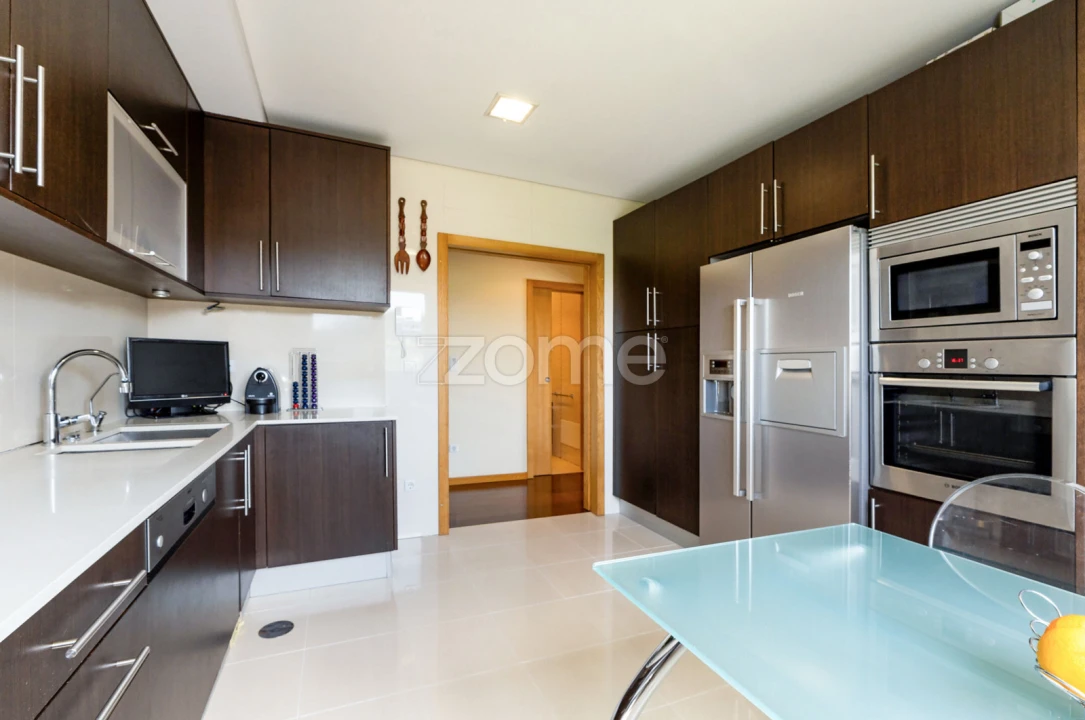 Apartamento T3 para Venda em Mafamude e Vilar do Paraíso Foto 6