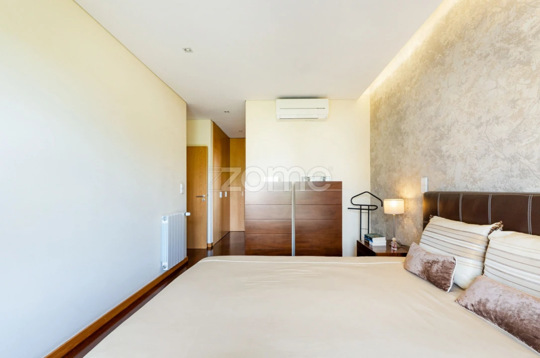 Apartamento T3 para Venda em Mafamude e Vilar do Paraíso Foto 10