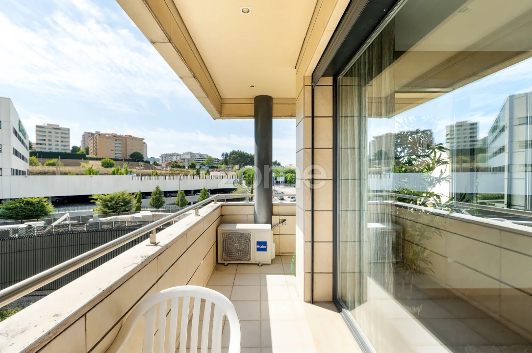 Apartamento T3 para Venda em Mafamude e Vilar do Paraíso Foto 3
