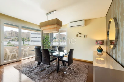 Apartamento T3 para Venda em Mafamude e Vilar do Paraíso