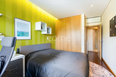 Apartamento T3 para Venda em Mafamude e Vilar do Paraíso