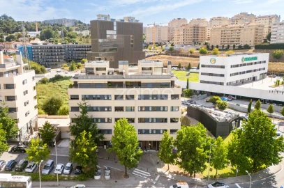 Apartamento T3 para Venda em Mafamude e Vilar do Paraíso