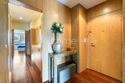 Apartamento T3 para Venda em Mafamude e Vilar do Paraíso