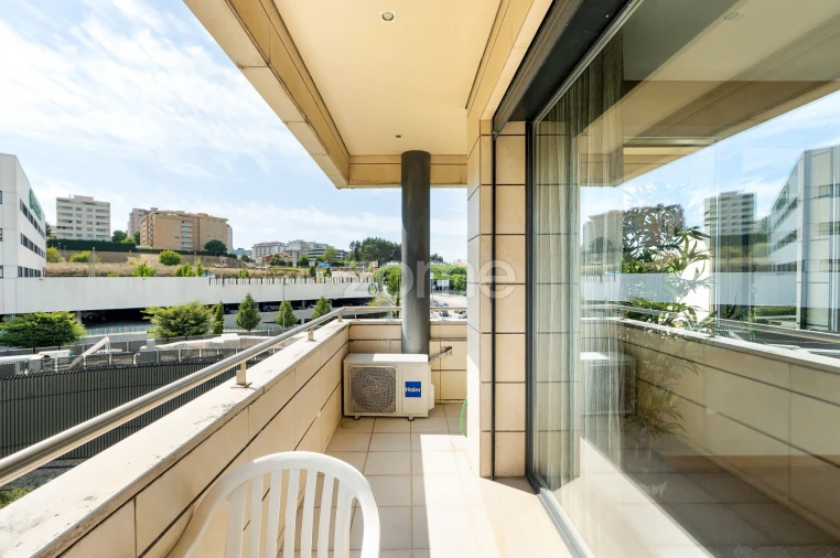 Apartamento T3 para Venda em Mafamude e Vilar do Paraíso Foto 3