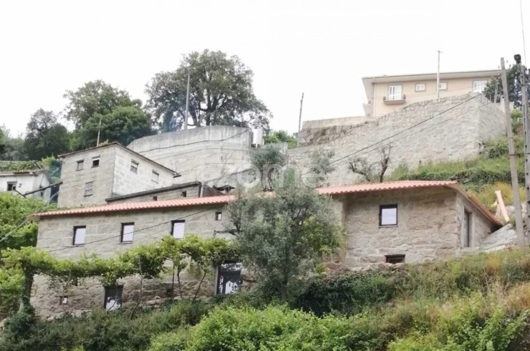 Quinta T4 para Venda em Santa Maria de Sardoura Foto 4