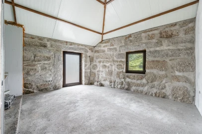 Quinta T4 para Venda em Santa Maria de Sardoura
