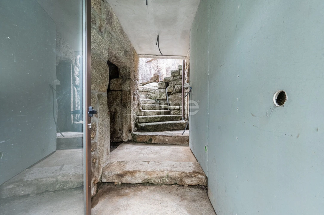 Quinta T4 para Venda em Santa Maria de Sardoura Foto 7
