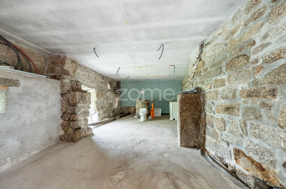 Quinta T4 para Venda em Santa Maria de Sardoura Foto 9