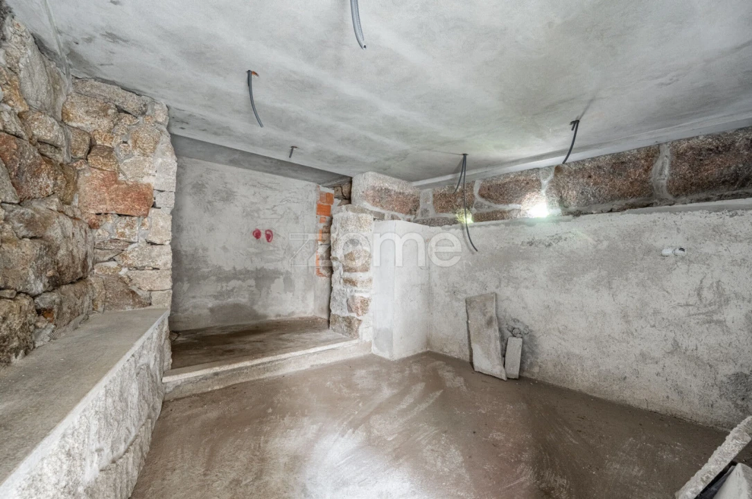 Quinta T4 para Venda em Santa Maria de Sardoura Foto 11